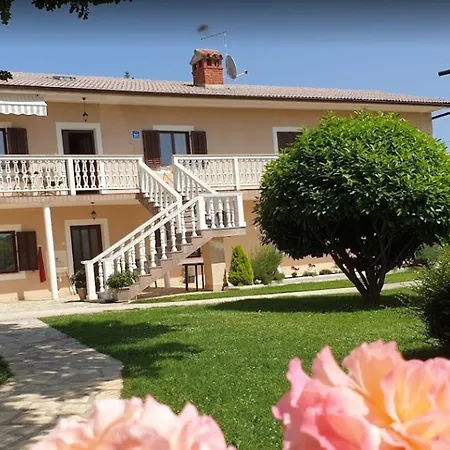 Apartman Apartman 